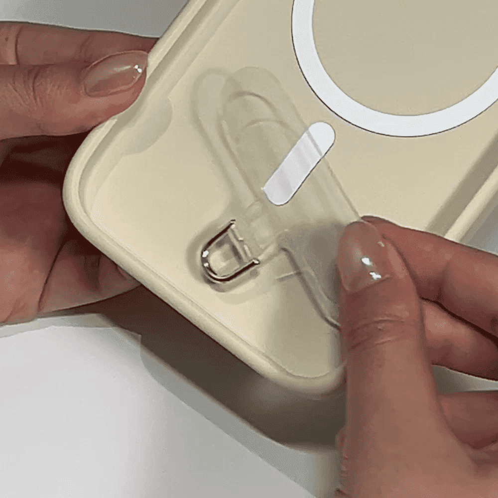Gold Links — Phone Wristlet - US 26545
